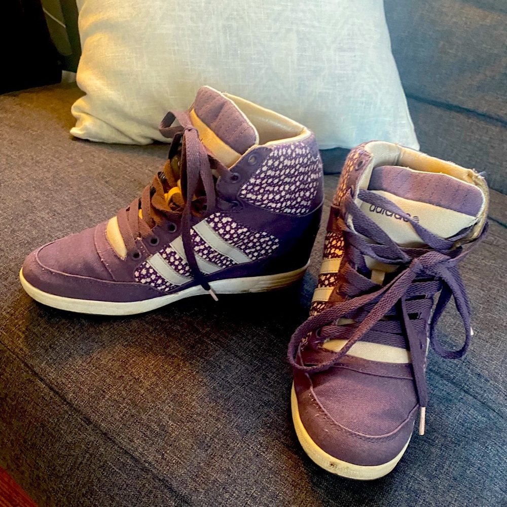 EUC Adidas wedge sneakers!